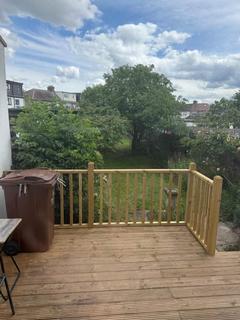 1 bedroom in a house share to rent, Cavendish Gardens, London, IG11