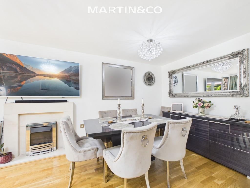 Dining room, fireplace
