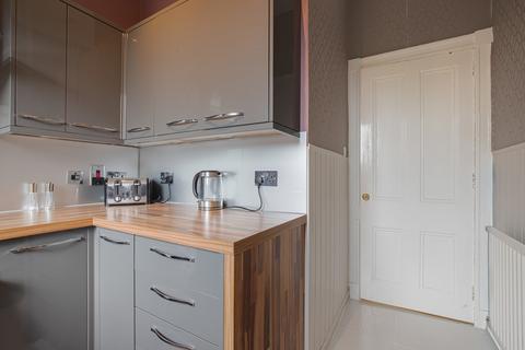 2 bedroom flat to rent, Whitehall Place, Aberdeen