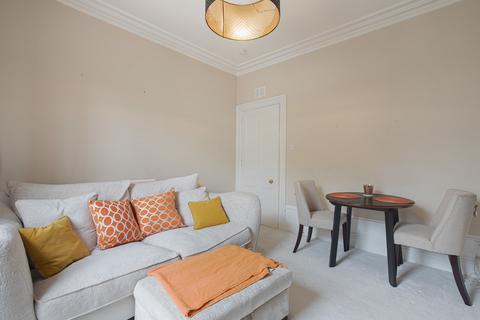 2 bedroom flat to rent, Whitehall Place, Aberdeen