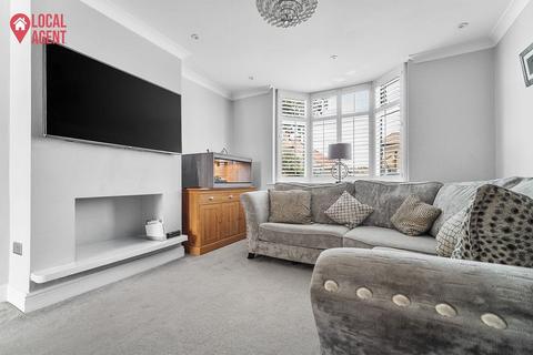 5 bedroom semi-detached house for sale, Hyde Road, Bexleyheath, DA7