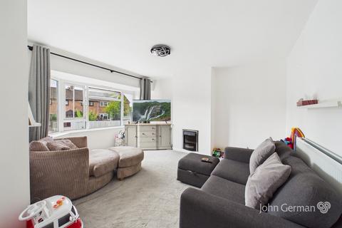 2 bedroom ground floor flat for sale, St. James Road, Barton-under-Needwood