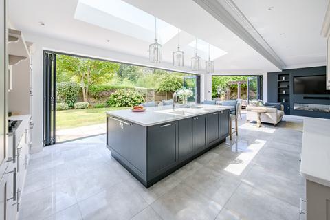 4 bedroom detached house for sale, Hine Close, Coulsdon CR5