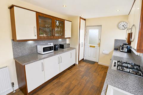 2 bedroom detached bungalow for sale, The Oval, Doncaster DN11