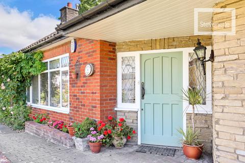 undefined, Highfield Place, Epping