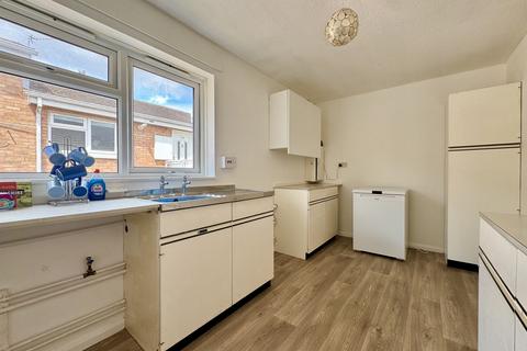 2 bedroom flat for sale, Hamlin Gardens, Exeter, EX1