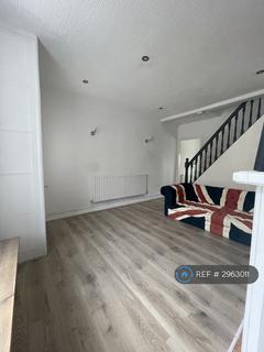 2 bedroom terraced house to rent, Bury Road, Bury, BL0
