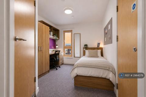 1 bedroom in a flat share to rent, Thames St, Oxford, OX1