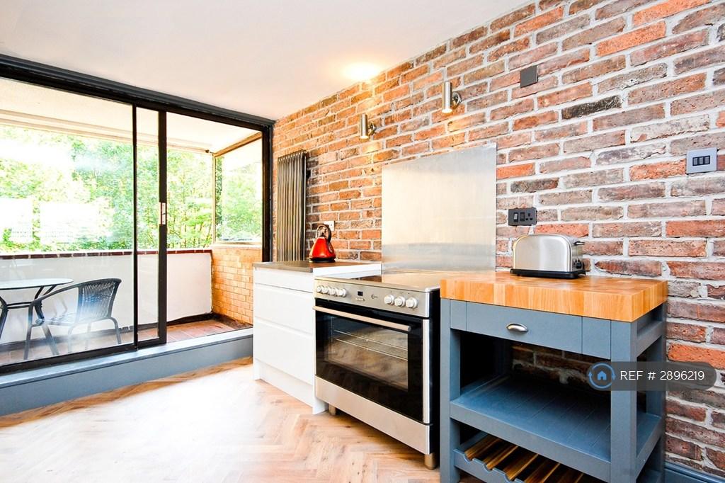 Apartment in London - More