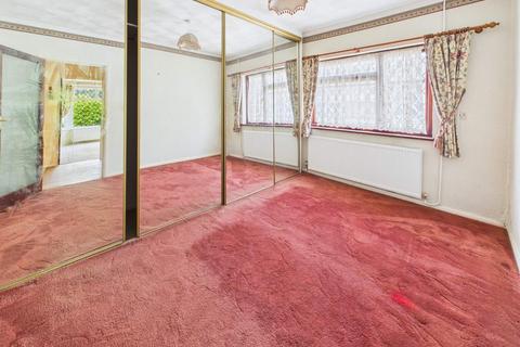 2 bedroom detached bungalow for sale, Heol Gwrgan, Whitchurch, Cardiff. CF14