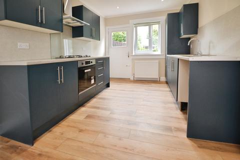 3 bedroom semi-detached house to rent, Saughton Mains Avenue, Edinburgh, EH11