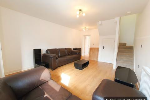 2 bedroom end of terrace house to rent, Higham Road, Chesham, HP5