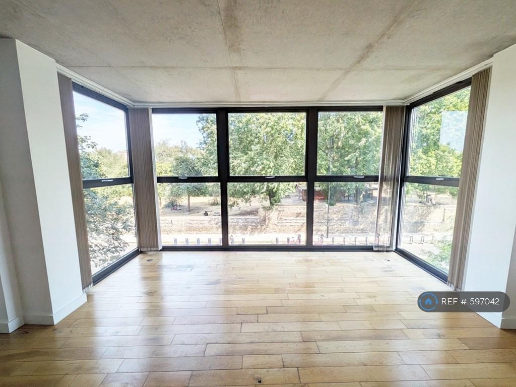 Apartment in London, Saint Mary's Estate, Haggerston - View 2