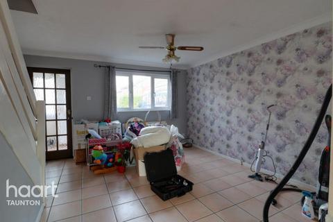 undefined, Scott Close, Somerset