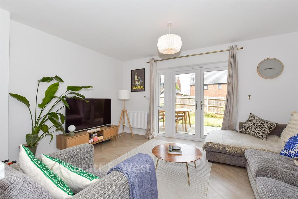 House in Crawley - View 4