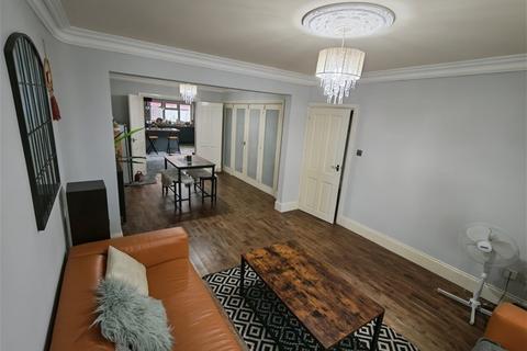3 bedroom terraced house for sale, BURHAM GDS, Hounslow