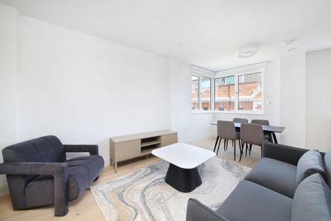 2 bedroom flat to rent, Stonhouse Street, London SW4