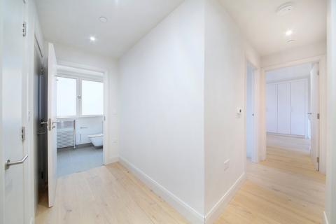 2 bedroom flat to rent, Stonhouse Street, London SW4