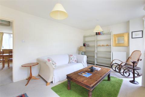 2 bedroom terraced house to rent, Evesham Way, Battersea, London, SW11