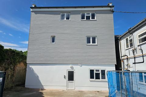 1 bedroom flat to rent, North Street, South Molton EX36