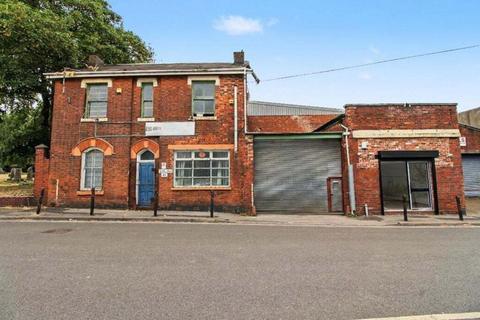 Distribution warehouse for sale, 80 Wood St Willenhall WV13 1JY