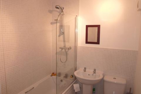 3 bedroom apartment to rent, Conigre Square, Trowbridge
