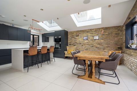 2 bedroom flat for sale, Fernhead Road, London, W9