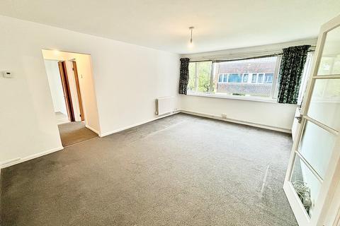 2 bedroom flat to rent, The Ridings, Chigwell, IG7