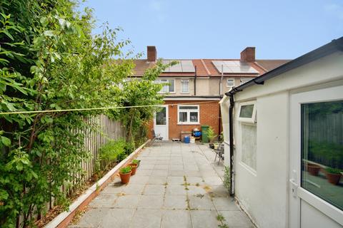 2 bedroom terraced house for sale, Stonard Road, Dagenham, Essex, RM8