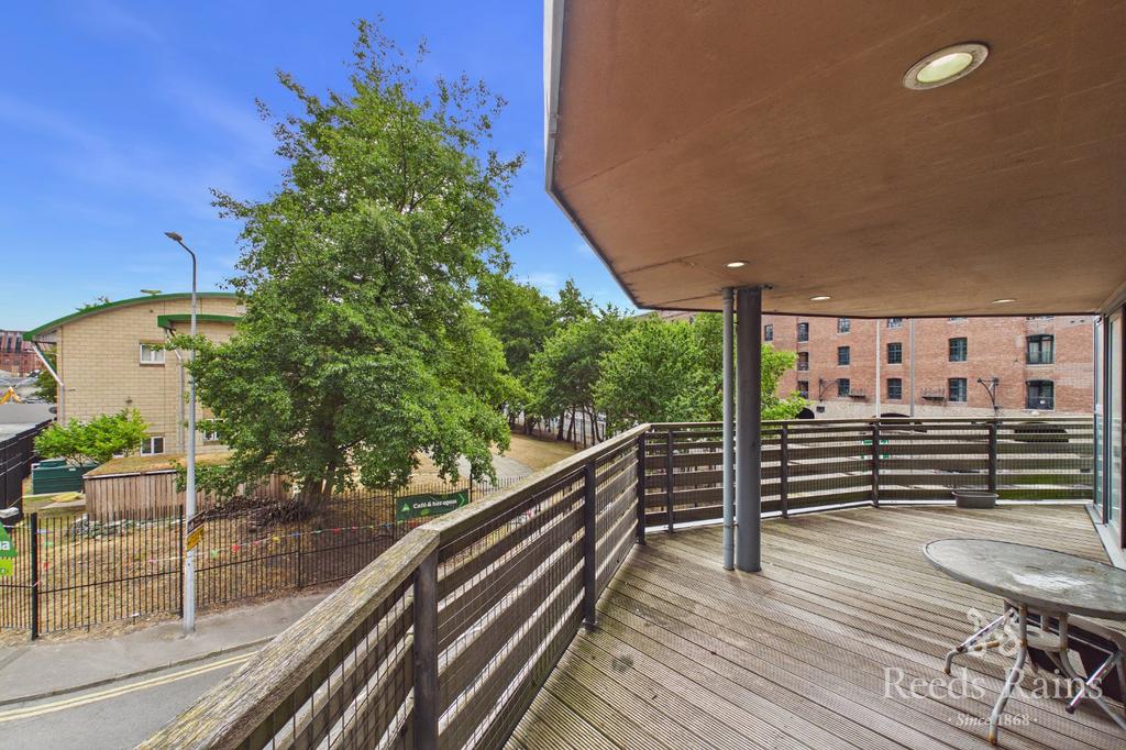 Apartment in Liverpool - View 3