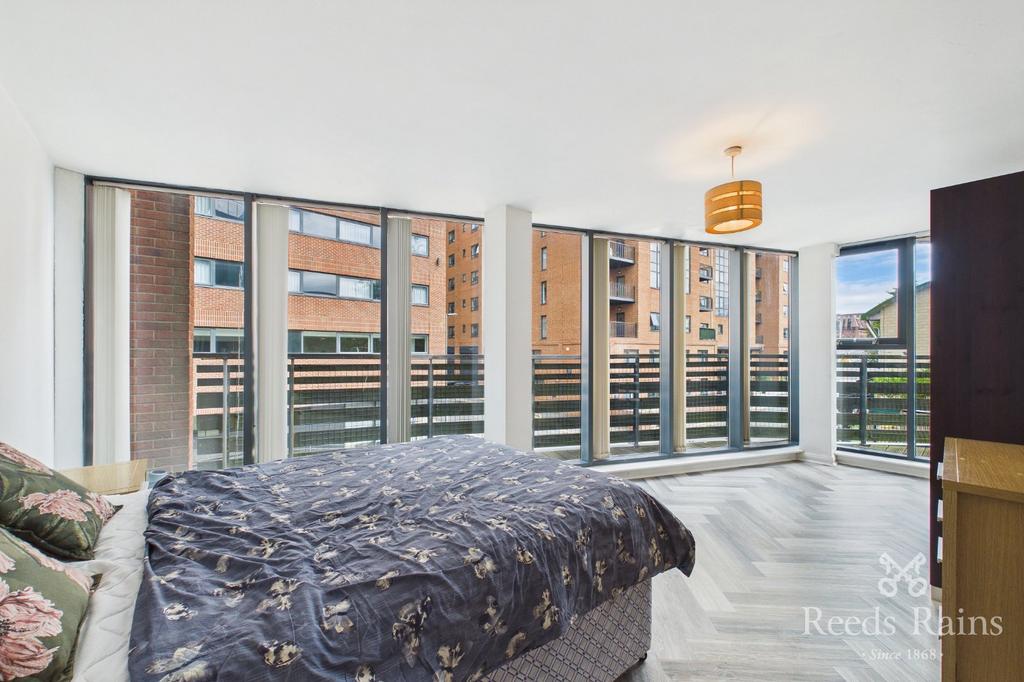 Apartment in Liverpool - View 4