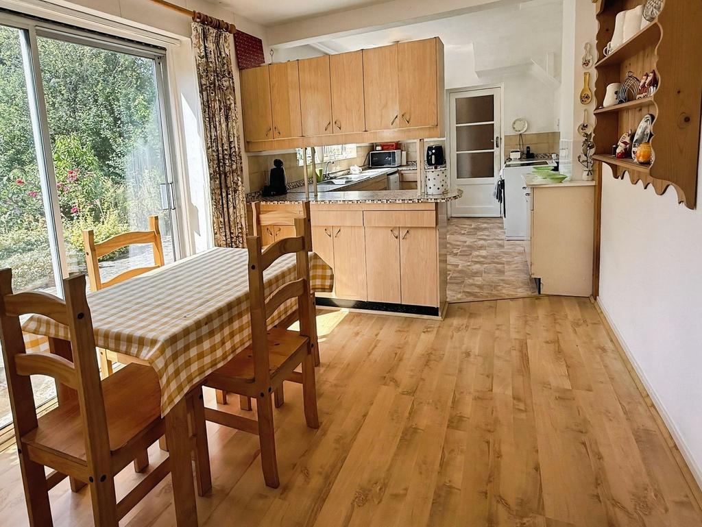 House in Oadby and Wigston, Leicestershire - View 2