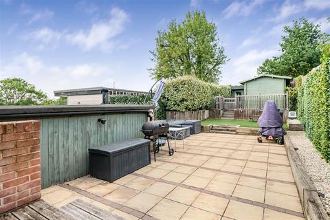 4 bedroom semi-detached house for sale, Rose Hill Park West, Sutton