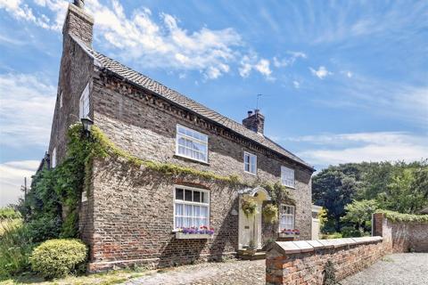 4 bedroom detached house for sale, Main Street, Sutton-On-The-Forest, York