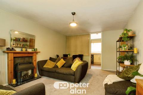 undefined, George Street, Pontnewynydd, Pontypool