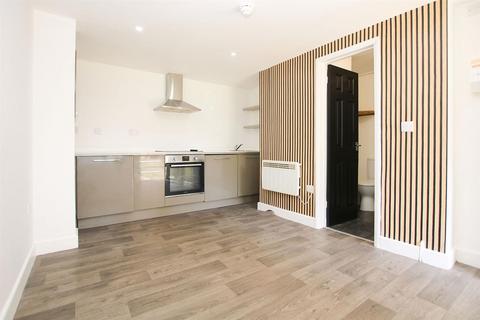Studio for sale, St. Marys Square, Newmarket CB8