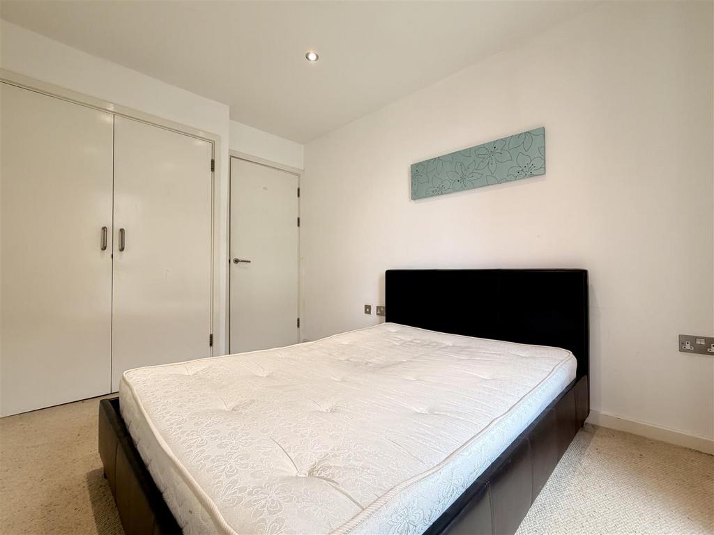 Apartment in Sheffield, Little Sheffield, Broomhall - View 6