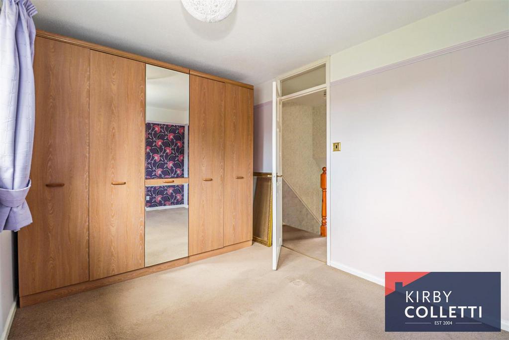 Walk-in wardrobe