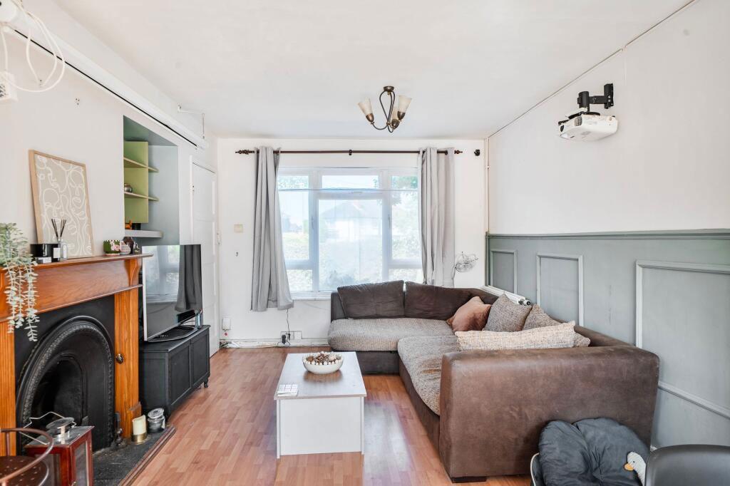 Living room, fireplace
