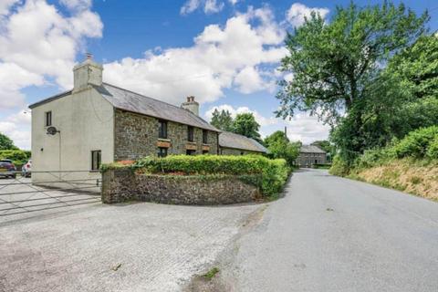 3 bedroom property with land for sale, Gorsgoch, Llanybydder, Ceredigion.