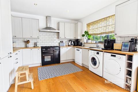3 bedroom detached house for sale, Ewell KT19
