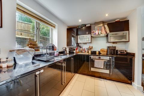 2 bedroom terraced house for sale, Stourbridge Road, Bridgnorth, WV15