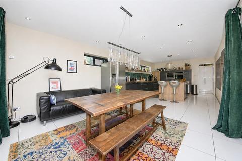 undefined, Vale Road, Ash Vale Aldershot GU12