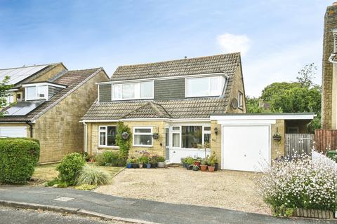 4 bedroom detached house for sale, Sutton Park, Blunsdon, Swindon