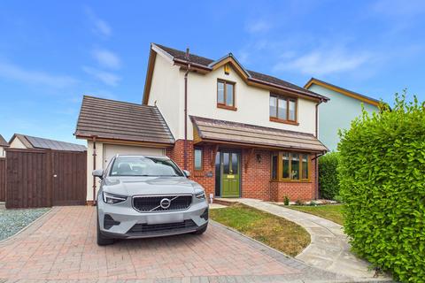 3 bedroom detached house for sale, Finch Close, Haverfordwest, SA61