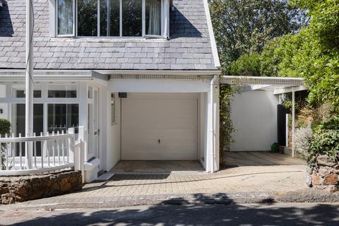 3 bedroom semi-detached house for sale, Le Vier Mont, Grouville, Jersey