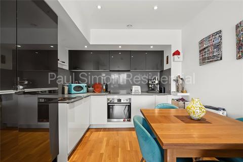 1 bedroom apartment for sale, Butterfly Court, Bathhurst Square, London, N15