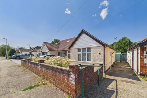2 bedroom semi-detached bungalow for sale, Woodville Gardens, Ruislip, HA4