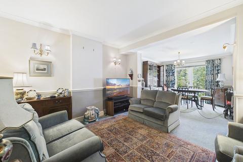 2 bedroom semi-detached bungalow for sale, Woodville Gardens, Ruislip, HA4