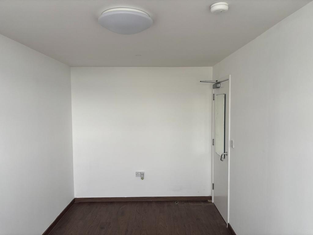 Apartment in Sefton, Liverpool City Region - View 4